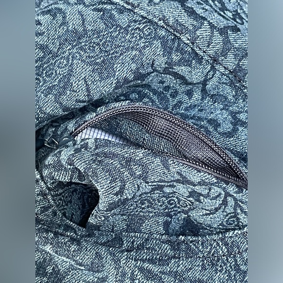 2/$40 Jacquard Jogger Jeans - Picture 8 of 11